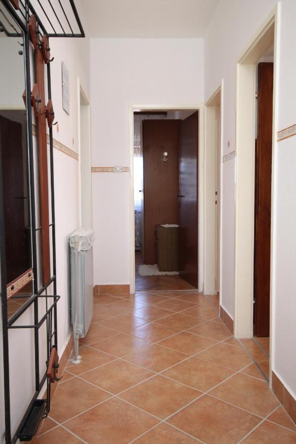 Apartments For Families With Children Privlaka, Zadar - 5747 Esterno foto